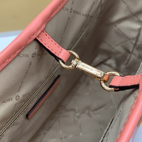 MICHAEL KORS JET SET TRAVEL MEDIUM CARRYALL TOTE SHERBERT MULTI COLOR - Picture 14 of 16